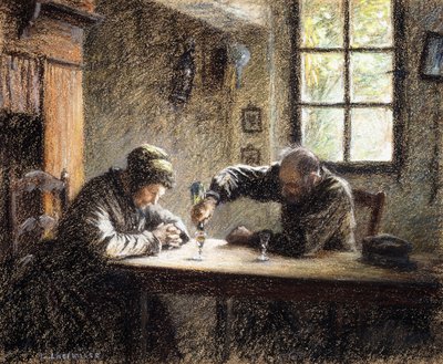 Homme et femme buvant de l