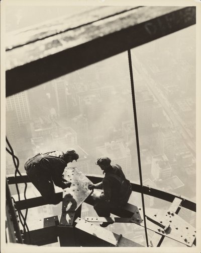 Empire State Building, New York - Lewis W. Hine