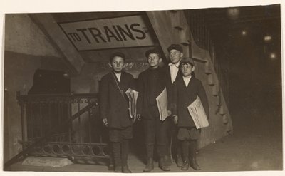 [Quatre Newsies à l