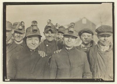 Des briseurs de grève dans une mine de charbon en Pennsylvanie - Lewis Wickes Hine