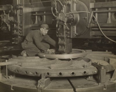 Travailleur à la machine à meuler - Lewis Wickes Hine