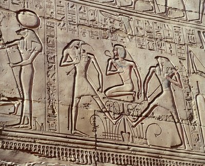 Reliefs muraux intérieurs représentant des offrandes aux divinités, détail montrant le jeune Ramsès II avec les divinités Thot et Horus - Unbekannt Unbekannt