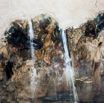 Vestiges de fresques dans l