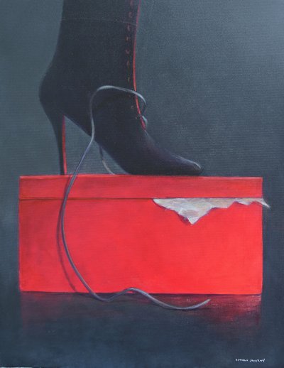 botte sur une boîte rouge - Lincoln Seligman