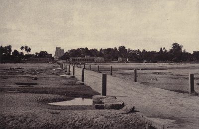 Madura : La rivière Vygay, avec la chaussée, de l