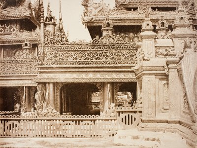No. 92. Amerapoora. Une autre partie du balcon de Kyoung No. 86 [Maha-too-lo-Bounghian Kyoung] - Linnaeus Tripe