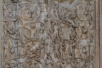 Arbre de Jessé et prophéties messianiques (bas-reliefs de Lorenzo Maitani, avant 1275-1330, deuxième colonne, façade de la cathédrale d