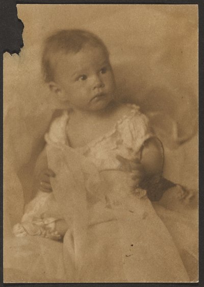 [Bébé avec tulle] - Louis Fleckenstein