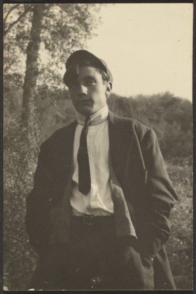 [Jeune homme dans un champ] - Louis Fleckenstein