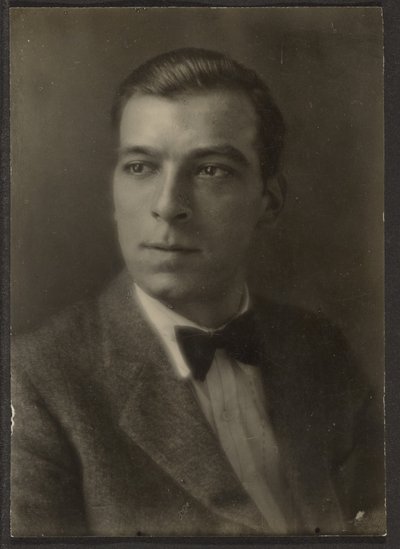 [Jeune homme avec nœud papillon] - Louis Fleckenstein