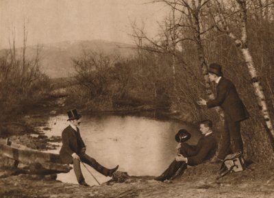 Trois hommes près de l