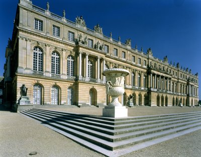 Section principale de la façade du jardin, 1668-84 - Louis Le Vau