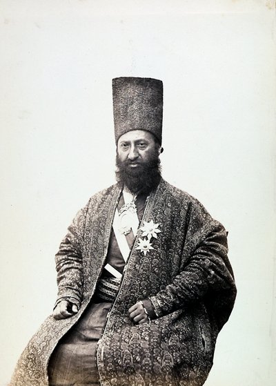 Un homme en costume traditionnel. Iran - Luigi Montabone