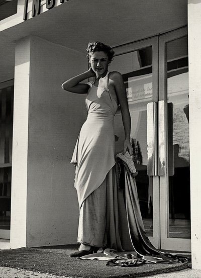 Mannequin en robe de soirée créée par la maison de couture "Graldi" - Luis Bogino
