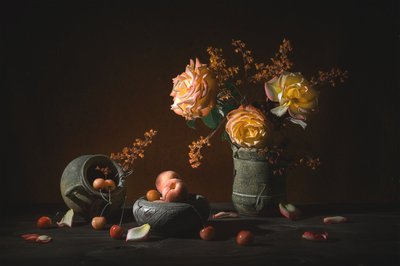 Roses et fruits mélancoliques - Lydia Jacobs