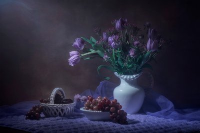 Nature morte aux tulipes violettes - Lydia Jacobs