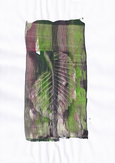 Empreinte de feuille terreuse - Maira Ribena
