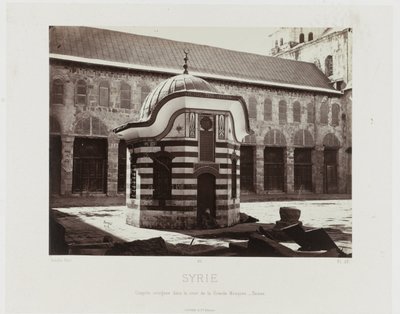 Vue du dôme octogonal dans la cour de la Grande Mosquée de Damas (Architecture antique : Égypte, Grèce, Asie Mineure : album de photographies) - Maison Bonfils