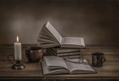 Livres à la lueur des bougies - Margareth Perfoncio