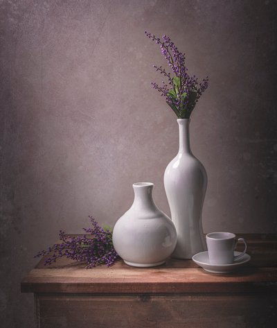 Nature morte aux vases de lavande - Margareth Perfoncio