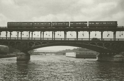 Paris : Pont de Passy - Mario Bucovich