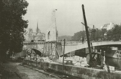 Paris : Vue des bords de la Seine sur Notre-Dame - Mario Bucovich