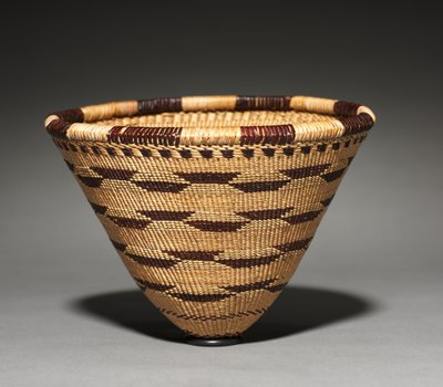 Modèle de panier de charge, 1900 - Mary Benson.