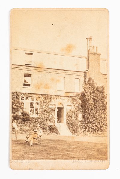 Carte de visite montrant une photographie de Gad