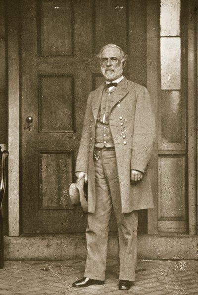 Le général Robert E. Lee devant sa maison à Richmond, avril 1865 - Mathew B. Brady