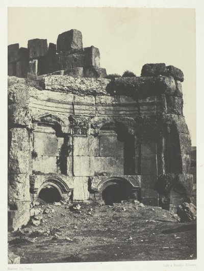 Baalbeck (Héliopolis), Hémicycle De L