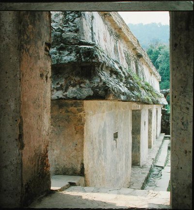 Cour dans le palais, Maya classique tardif - Mayan Mayan