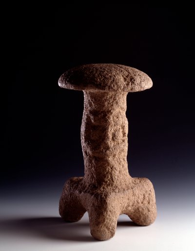 Art précolombien, civilisation maya, période classique : sculpture en pierre en forme de champignon tripode - Mayan Mayan