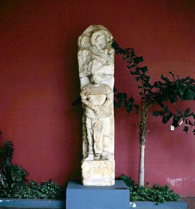 Stèle 15 de Piedras Negras, Peten, Guatemala, Période Classique Tardive (781 après J.-C.) - Mayan Mayan
