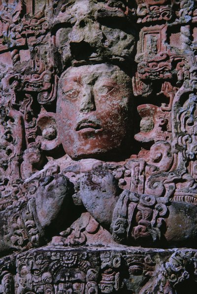 Stèle dans la Grande Place (pierre) (détail) - Mayan Mayan
