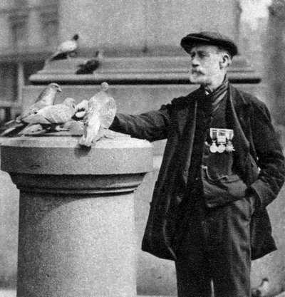 Un vieux soldat avec des pigeons, Trafalgar Square, Londres, 1926-1927 - McLeish
