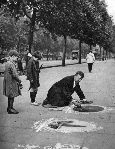 Artiste de trottoir, Embankment, Londres, 1926-1927 - McLeish