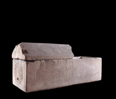 Art mérovingien : sarcophage de Charenton-sur-Cher - Merovingian