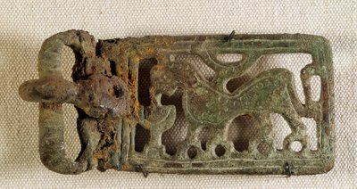 Boucle de ceinture représentant un animal fantastique. Art mérovingien, Gaule 6ème siècle. Musée National d