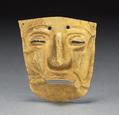Ornement de masque, c. 700-1550 (or martelé et découpé) - Mesoamerican Mesoamerican