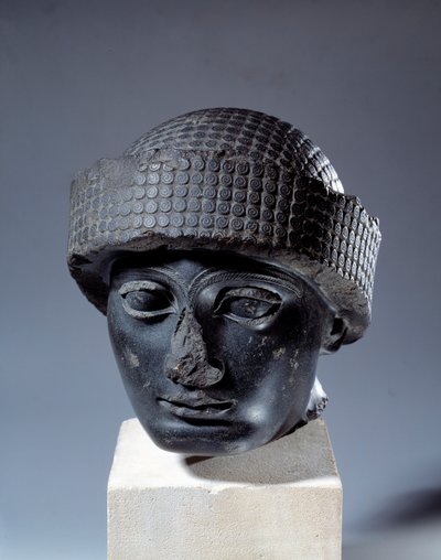 Mésopotamie : tête en diorite sans inscription de Gudea, gouverneur de la ville de Lagash. Vers 2120 av. J.-C. Période néo-sumérienne (ca. 2150-2000 av. J.-C.). Paris, Musée du Louvre - Mesopotamian Mesopotamian