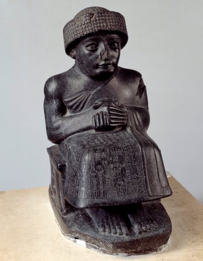 Mésopotamie : statue du dieu Ningishzida représentant Gudea assis, prince de Lagash. Période néo-sumérienne (vers 2150-2000 av. J.-C.) - Mesopotamian Mesopotamian