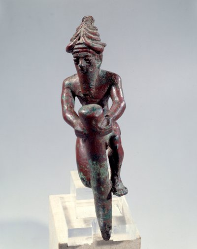 Mésopotamie : figure de fondation en cuivre représentant un dieu poussant un clou - Mesopotamian Mesopotamian