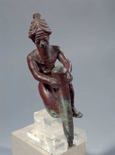 Mésopotamie : figure de fondation en cuivre représentant le dieu poussant un clou - Mesopotamian Mesopotamian