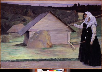 Été. Deux femmes, portant leur râteau, le soir après les travaux des champs, marchent devant des meules de foin et des cabanes de bois. Peinture de Mikhail Nesterov (1862-1942), huile sur toile - Mikhail Vasilievich Nesterov