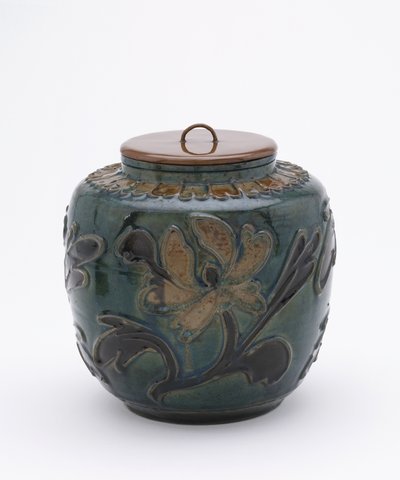 Pot polychrome avec couvercle en laque - Ming Dynasty Chinese School