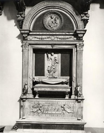 Monument au Comte Ugo (d.1001) Margrave de Toscane (marbre) (photo n/b) - Mino da Fiesole