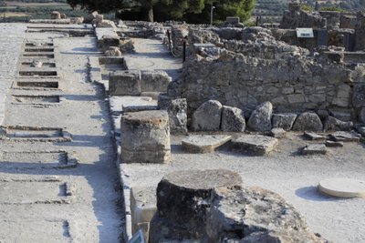 Site archéologique minoen de Phaistos, vue générale des sanctuaires de l