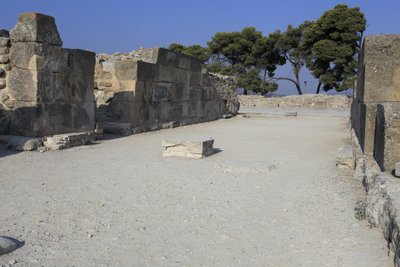 Site archéologique minoen de Phaistos. Les magasins ouest. Grand complexe des entrepôts du palais. Il se compose de l