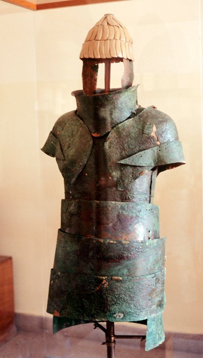 Cuirasse et casque à défenses de sanglier - Mycenaean