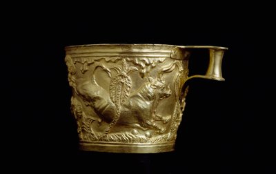 Art mycénien : coupe en or décorée d